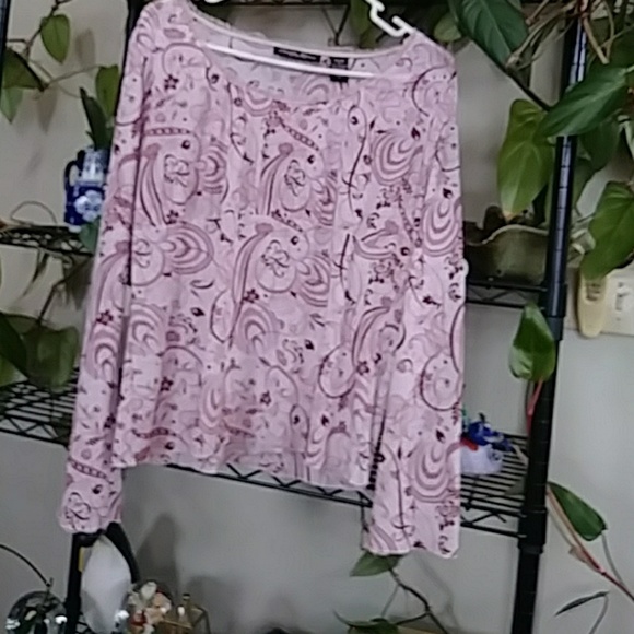 Top - Picture 2 of 6